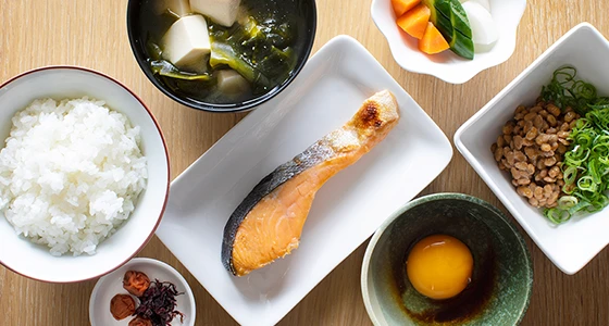 研究・エビデンス不足と国際発信の遅れ